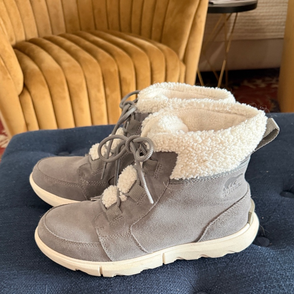 Sorel Winter, fleece lined grey suede boots